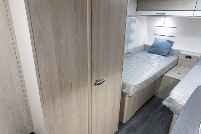 CARAVELAIR, ANTARES Style 450 cheio