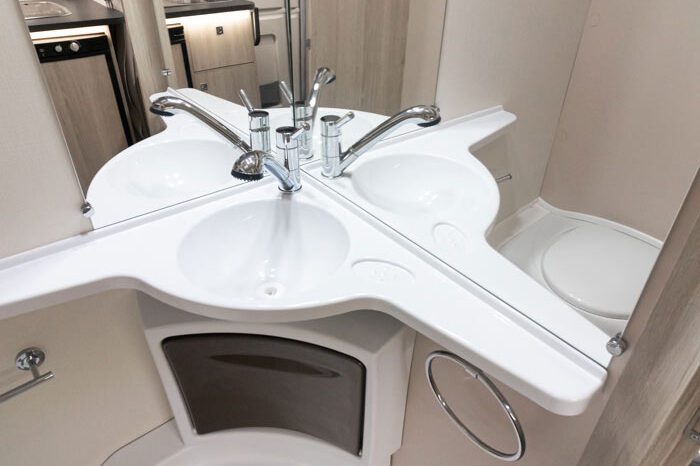 CARAVELAIR, ANTARES Style 450 cheio
