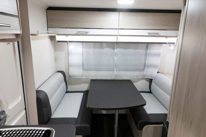 CARAVELAIR, ANTARES Style 450 cheio