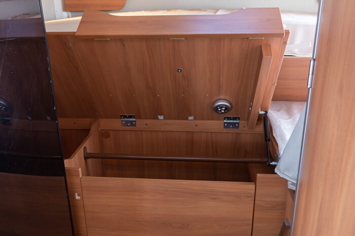 HYMER, Exsis-i 414 cheio