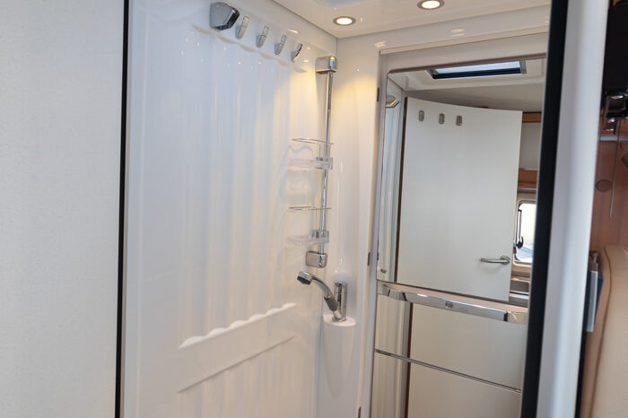 HYMER, Exsis-i 414 cheio