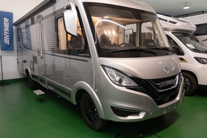 HYMER, BMC-i 680 Blackline cheio