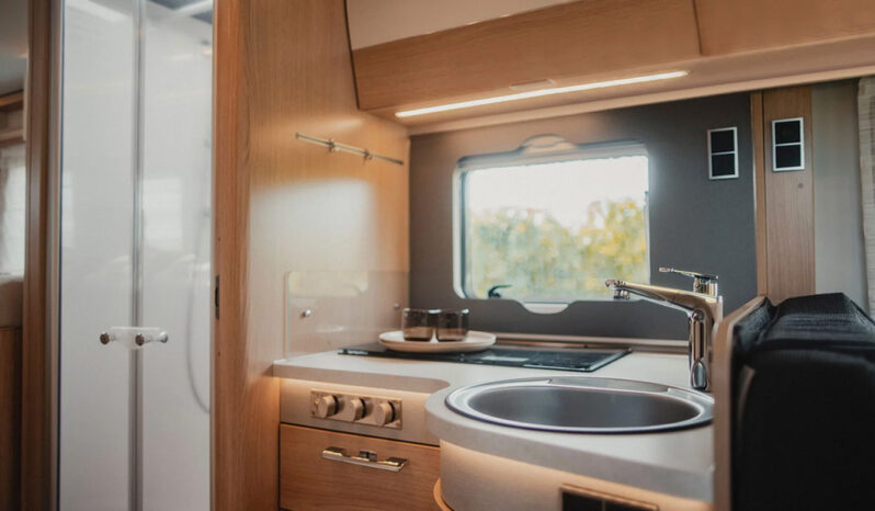 HYMER, BMC-i 680 Blackline cheio